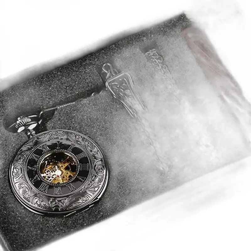 Lyxig steampunk fickur i silver med kedja i elegant klocklåda