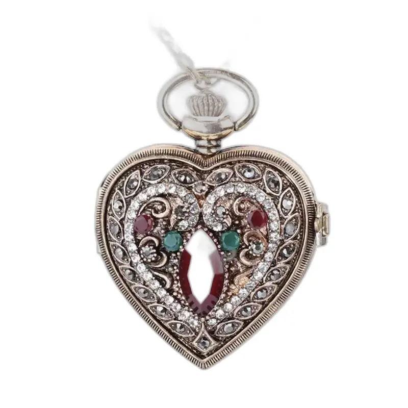 Open Flip Diamond Heart Necklace Watch med en elegant hjärtformad design
